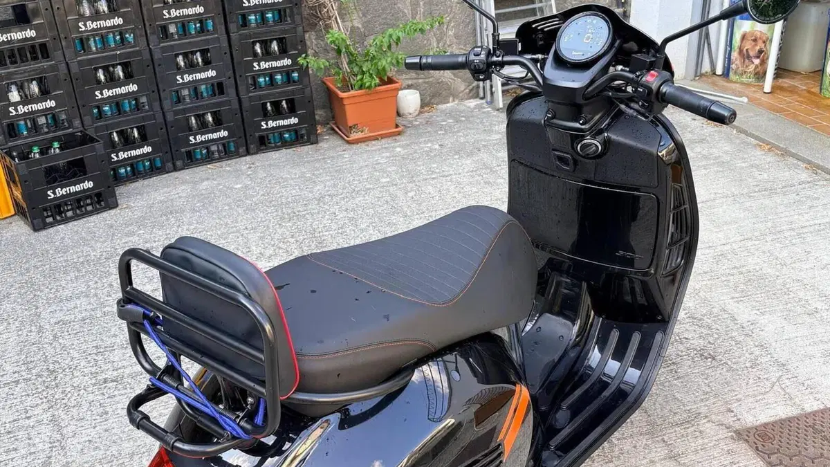 Vespa GTS 300 (2023 - 24)  (5)