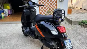Vespa GTS 300 (2023 - 24)  (2)