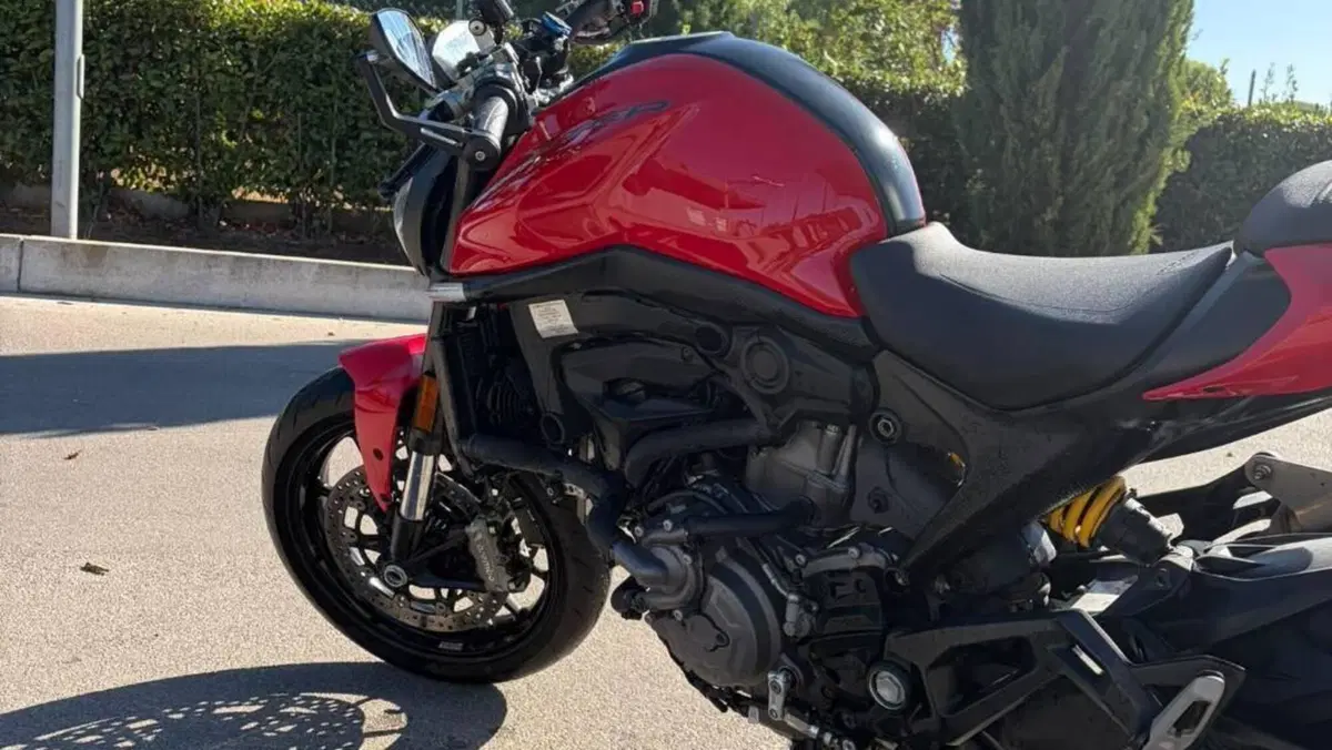 Ducati Monster 937 (2021 - 25)  (3)
