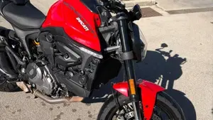 Ducati Monster 937 (2021 - 25)  (8)