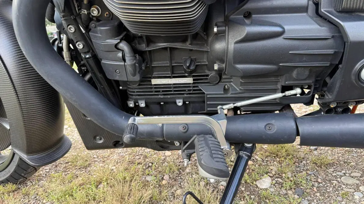 Moto Guzzi MGX 21 1400 (2016 - 20)  (3)
