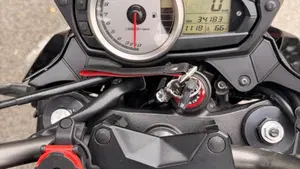 Kawasaki Z 750 (2007 - 14)  (2)