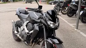 Kawasaki Z 750 (2007 - 14)  (4)