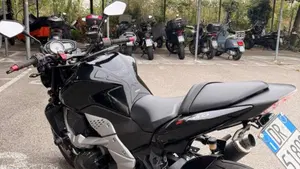 Kawasaki Z 750 (2007 - 14)  (6)