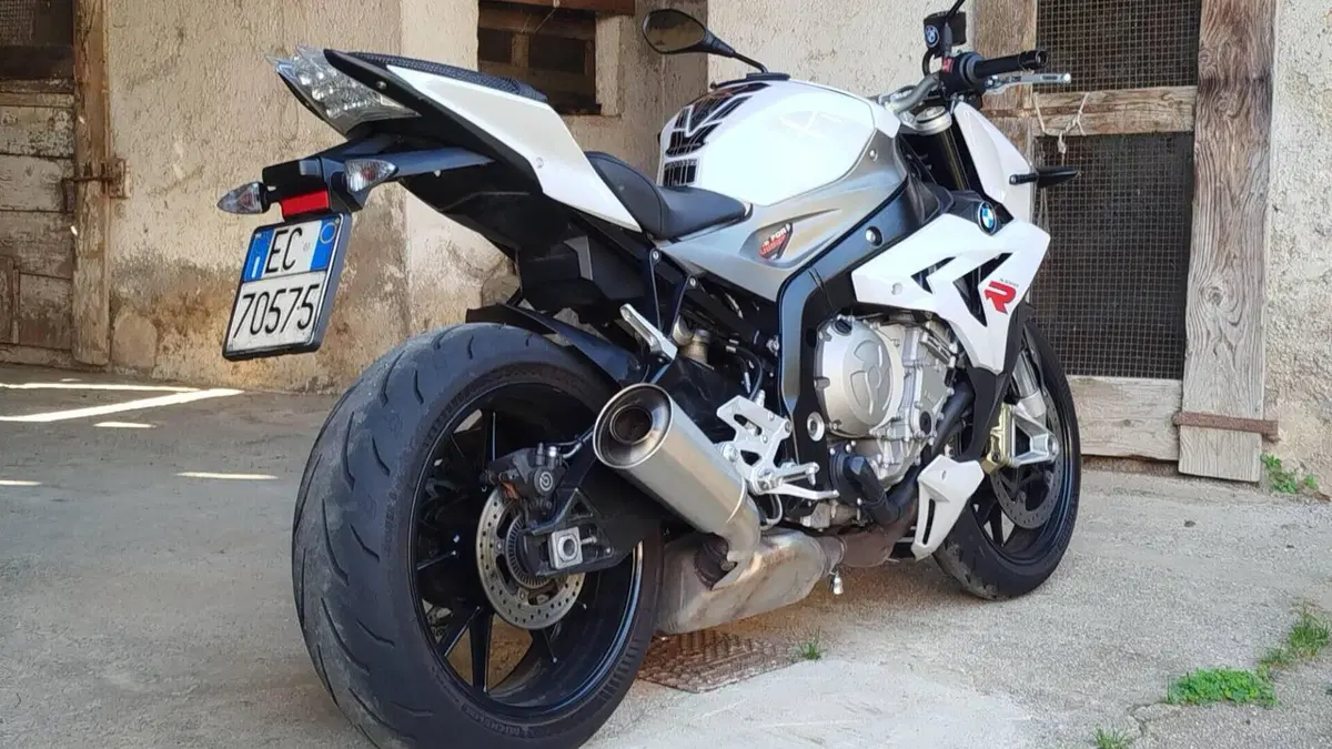 Bmw S 1000 R (2014 - 16)  (4)