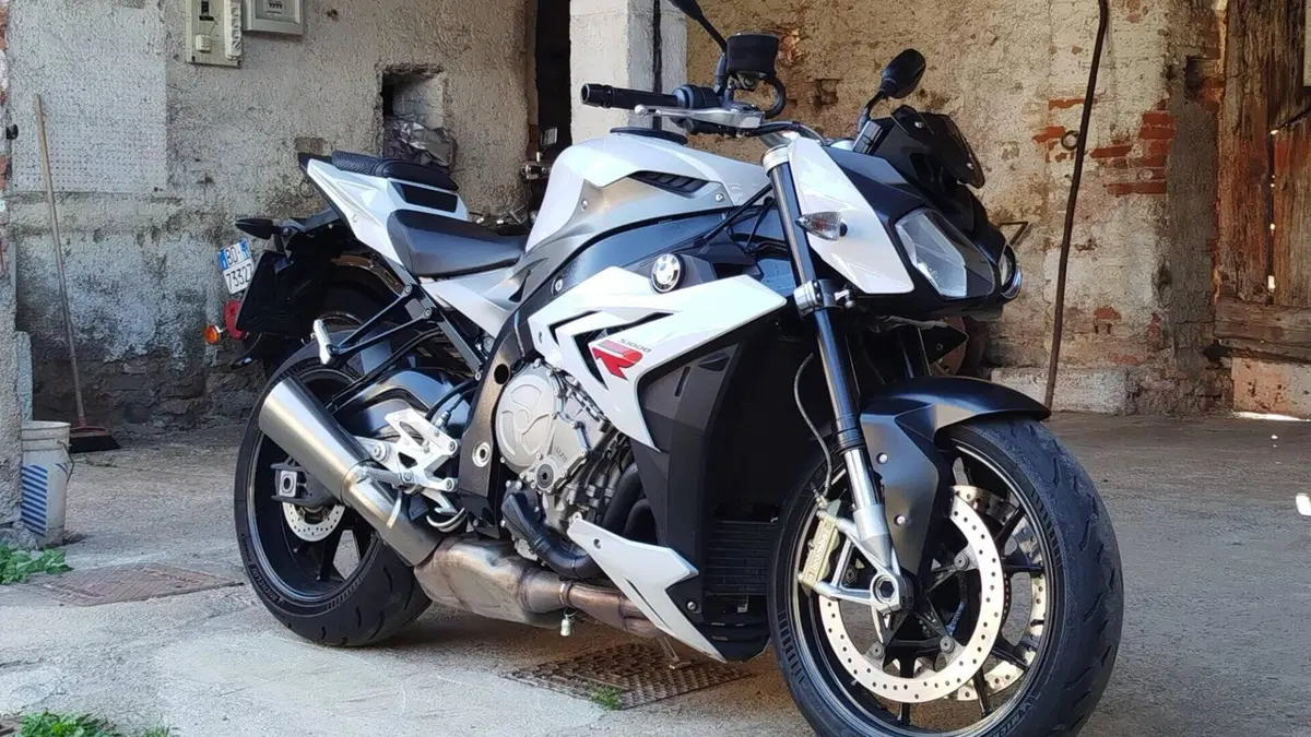 Bmw S 1000 R (2014 - 16)  (2)