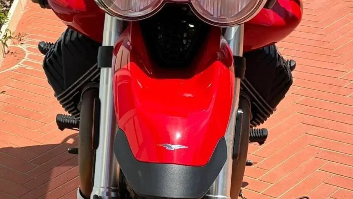 Moto Guzzi V85 TT (2019 - 20)  (3)