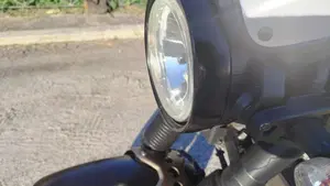 Yamaha XSR 700 ABS (2016 - 20)  (9)