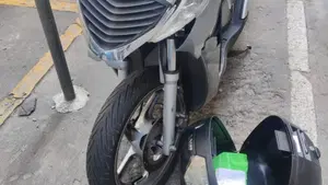 Honda SH 150i (2005 - 08)  (6)