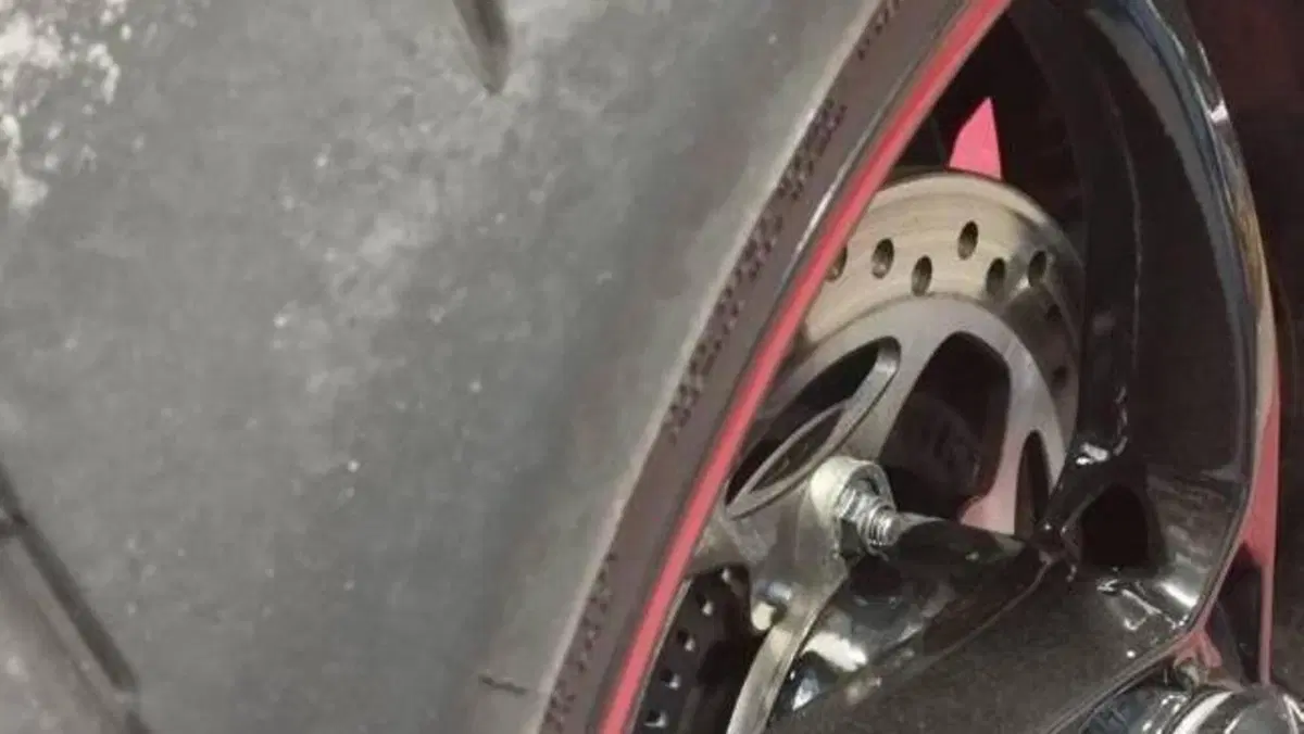 Triumph Speed Triple 1050 RS (2018 - 20)  (13)