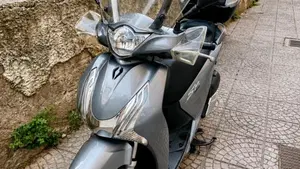 Honda SH 150i ABS (2013 - 16)  (2)