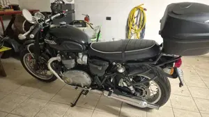 Triumph Bonneville T120 Black (2021 - 25) 
