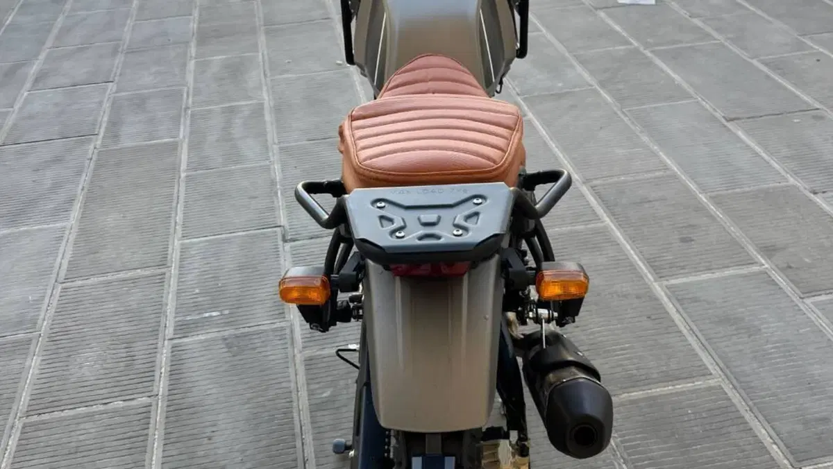 Royal Enfield Himalayan 411 (2021 - 24) 