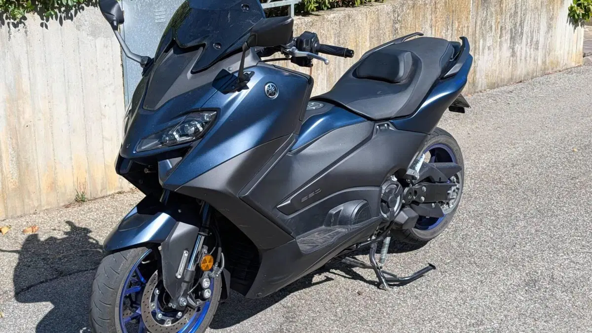 Yamaha T-Max 560 (2022 - 24)  (3)