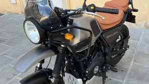 Royal Enfield Himalayan 411 (2021 - 24)  (7)