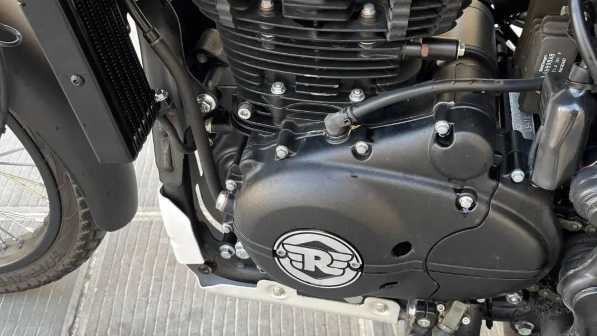 Royal Enfield Himalayan 411 (2021 - 24)  (8)