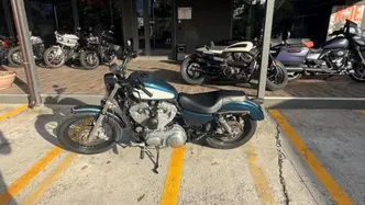Harley-Davidson 883 Low (2006 - 07) - XL 883L