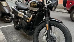 Triumph Scrambler 900 Icon Edition (2025 - 26) 