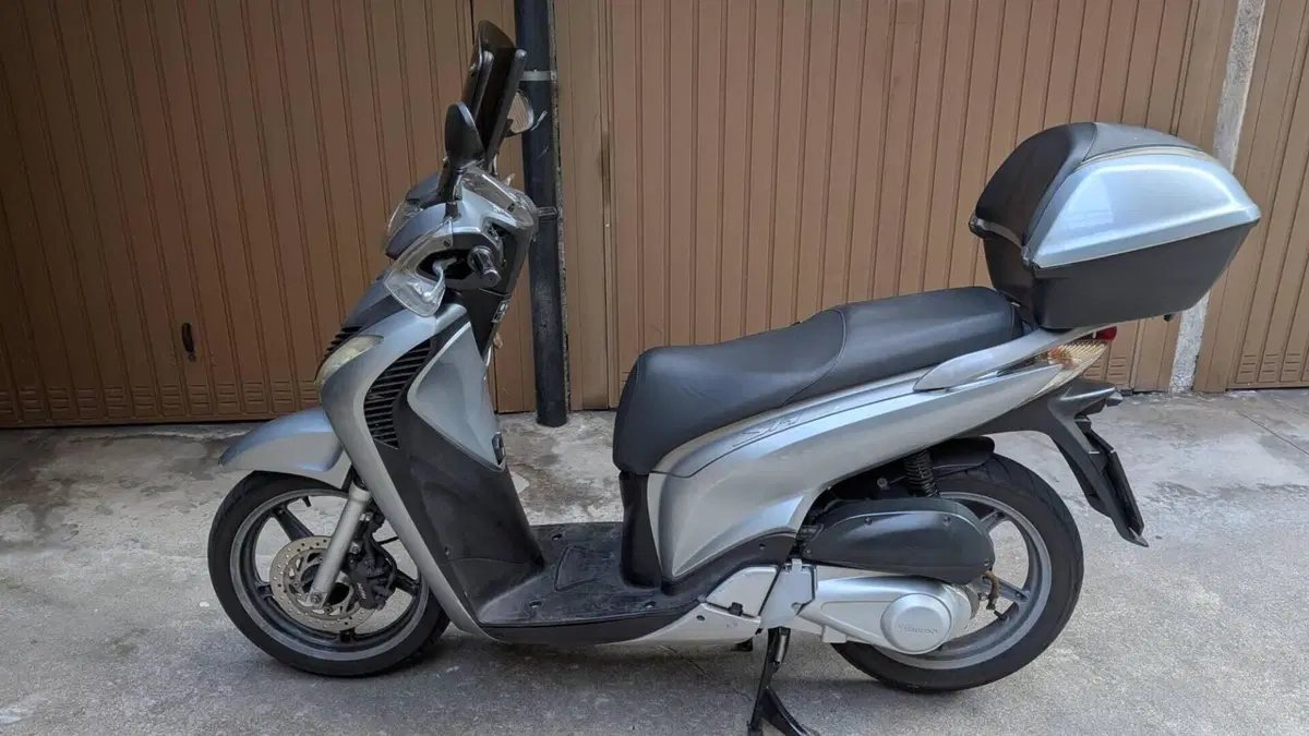Honda SH 150i (2009 - 12) 