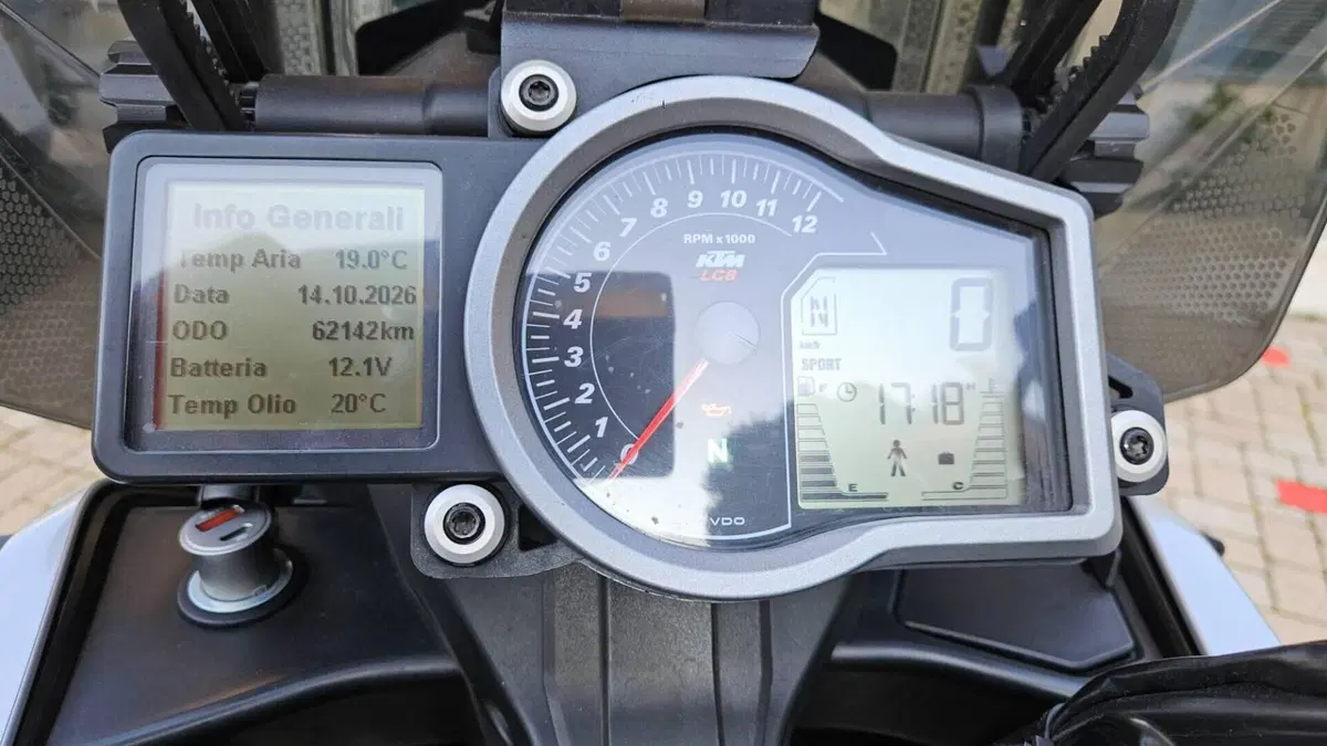 KTM 1290 Super Adventure (2015 - 16)  (2)