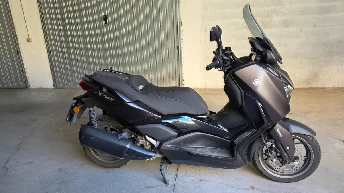 Yamaha X-Max 300 Tech Max (2021 - 24)  (3)