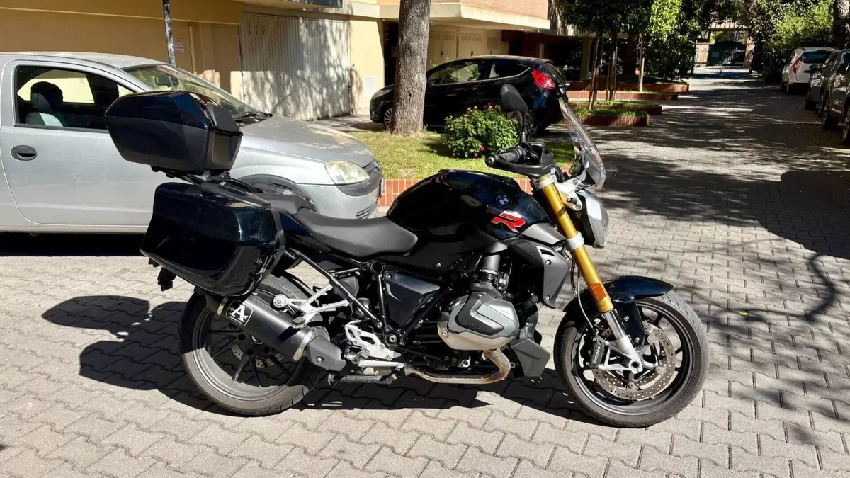 Bmw R 1250 R (2021 - 25)  (2)
