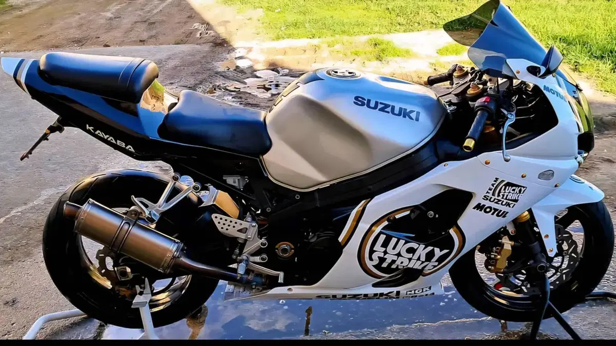 Suzuki GSX-R1000 (2003 - 04)  (4)