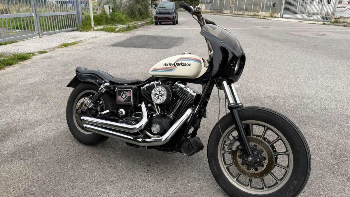 Harley-Davidson 1450 Super Glide T-Sport (2001 - 03) - FXDXT  (5)