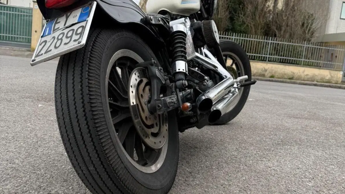 Harley-Davidson 1450 Super Glide T-Sport (2001 - 03) - FXDXT  (9)