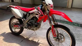HM CRF 250 X Motard (2005 - 06)  usata