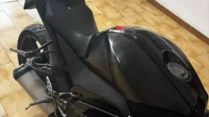 Yamaha YZF R125 (2008 - 13)  (2)