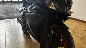 Yamaha YZF R125 (2008 - 13)  (3)