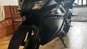 Yamaha YZF R125 (2008 - 13)  (4)