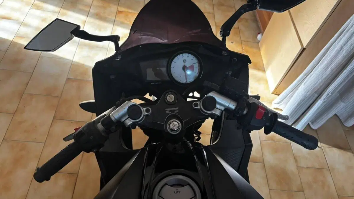 Yamaha YZF R125 (2008 - 13)  (6)