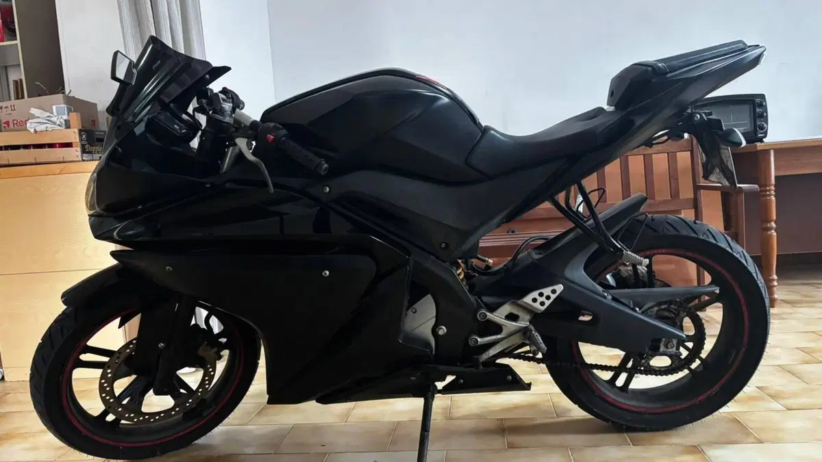 Yamaha YZF R125 (2008 - 13)  (15)