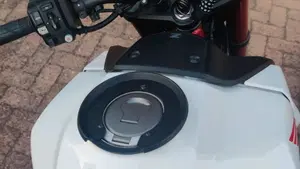 Honda CB 750 Hornet (2023 - 24)  (3)