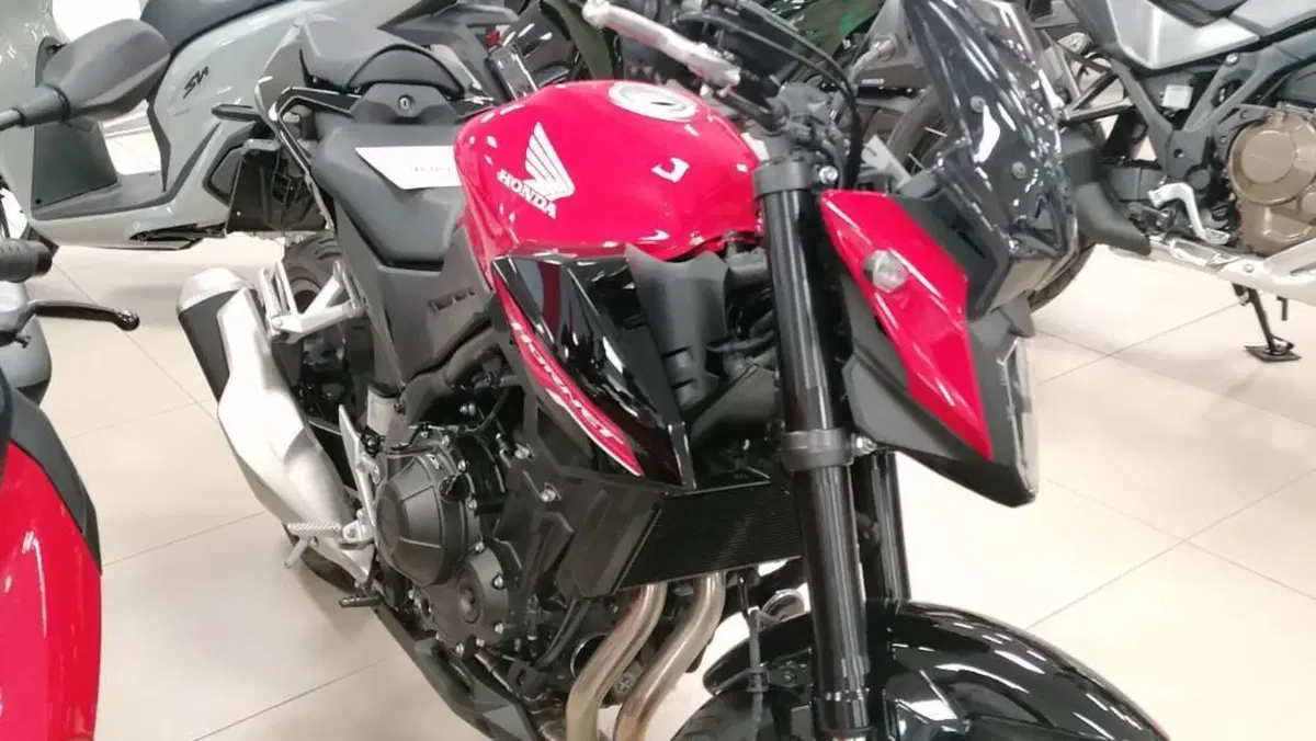Honda CB 500 Hornet (2024 - 25)  (3)