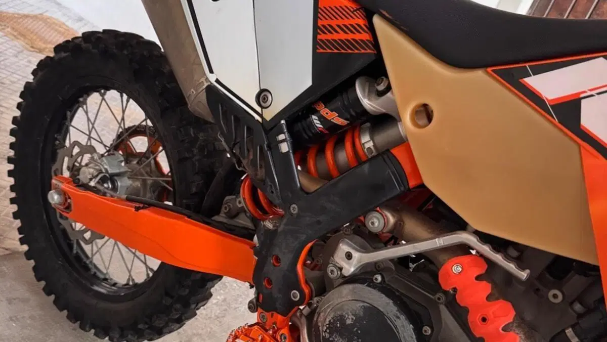 KTM 400 EXC (2011)  (5)