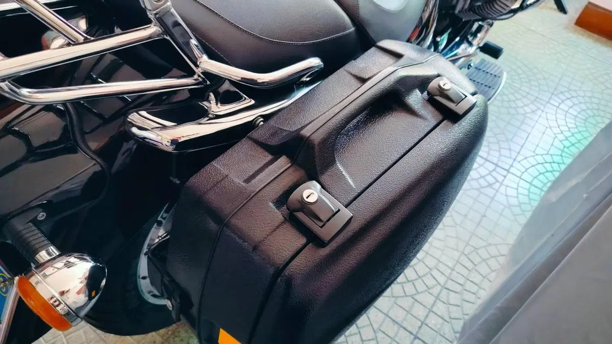 Moto Guzzi California EV Touring (2002 - 06)  (6)