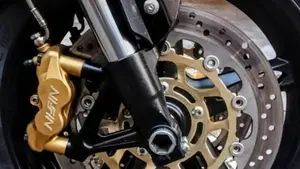 Triumph Speed Triple 1050 (2005 - 11)  (7)