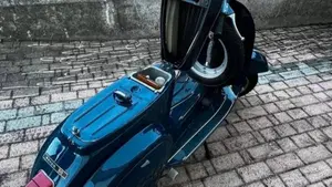 Piaggio Vespa 50 R  (2)