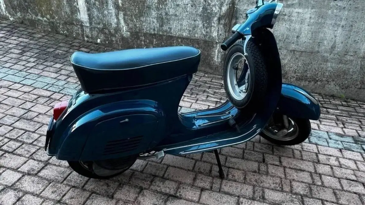 Piaggio Vespa 50 R  (3)