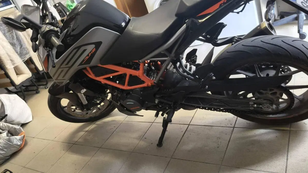 KTM 125 Duke (2021 - 23)  (3)