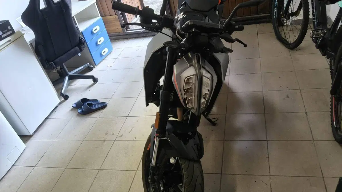 KTM 125 Duke (2021 - 23)  (4)