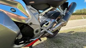 Aprilia RSV 1000 R (2004 - 05)  (4)