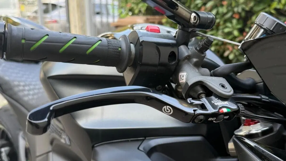 Kawasaki Z 800 ABS (2012 - 16)  (5)