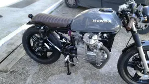 Honda  