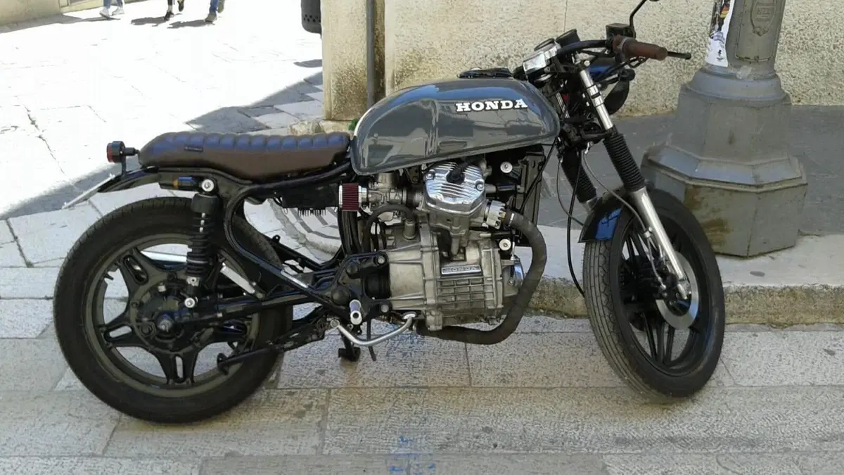 Honda   (2)