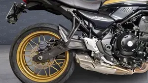 Kawasaki Z 650 RS (2025 - 27)  (2)