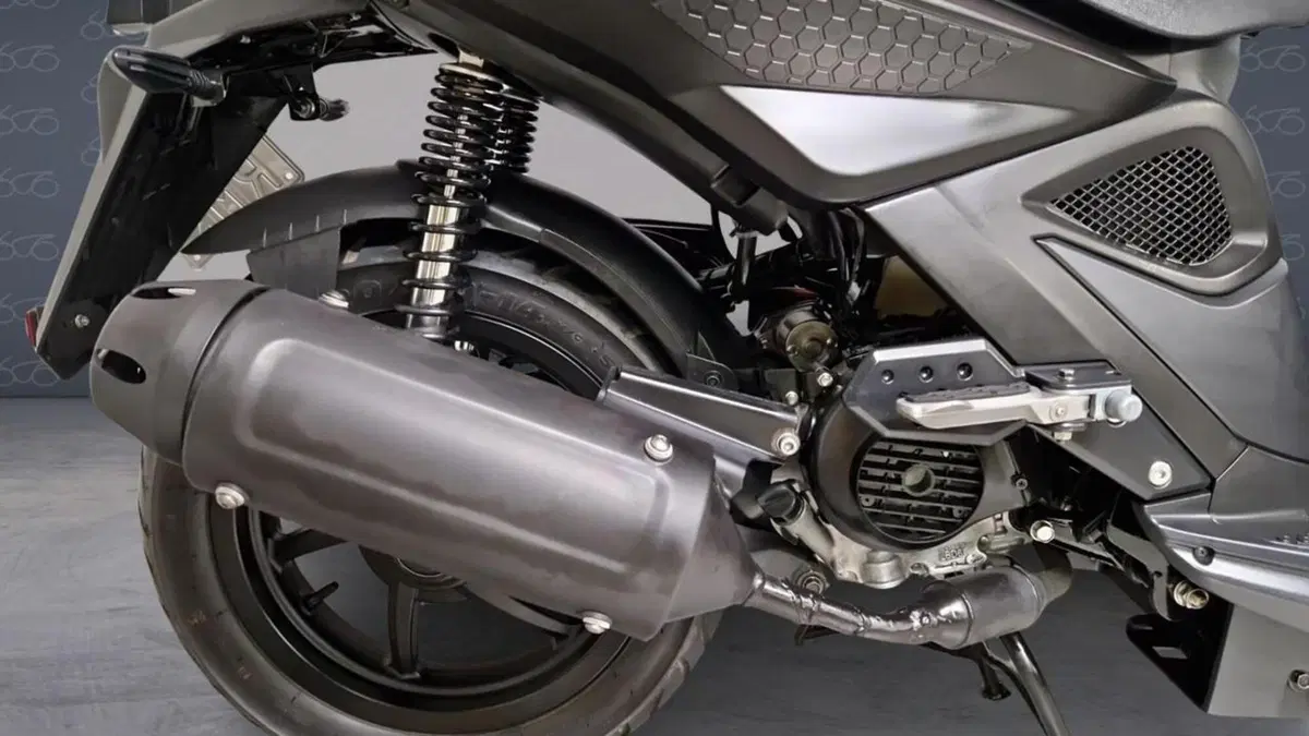 Kymco Super 8 50 R (2022 - 26)  (3)